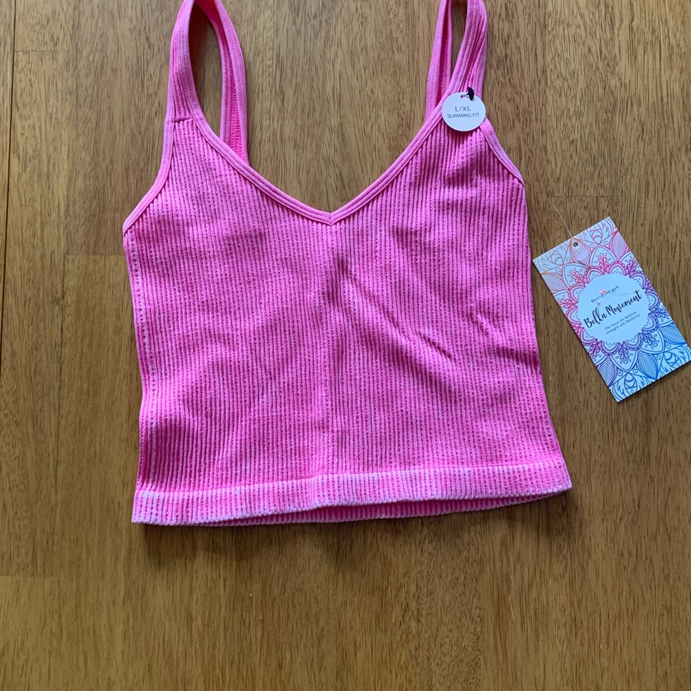 Cropped tank
